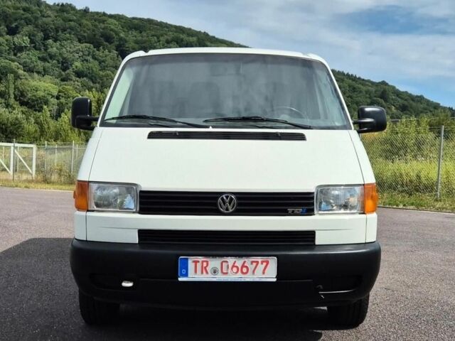 Белый Фольксваген Transporter, объемом двигателя 2.5 л и пробегом 288 тыс. км за 2150 $, фото 4 на Automoto.ua