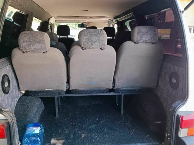 Белый Фольксваген Transporter, объемом двигателя 2.5 л и пробегом 350 тыс. км за 5500 $, фото 4 на Automoto.ua