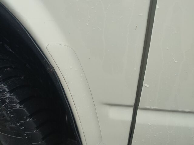 Білий Фольксваген Transporter, об'ємом двигуна 2.5 л та пробігом 300 тис. км за 7500 $, фото 3 на Automoto.ua