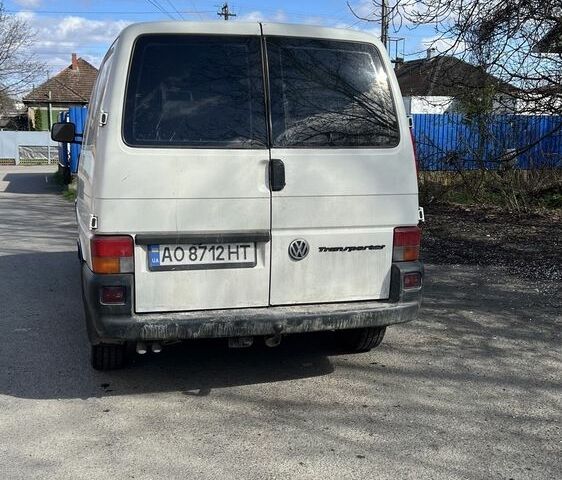 Білий Фольксваген Transporter, об'ємом двигуна 2.4 л та пробігом 498 тис. км за 4000 $, фото 6 на Automoto.ua