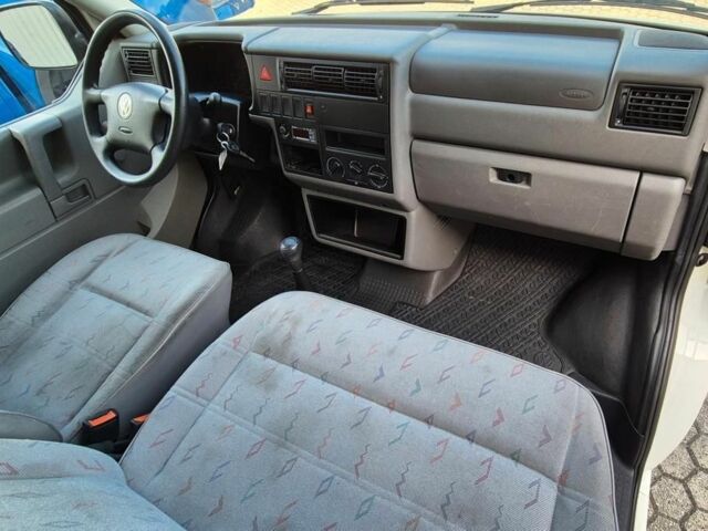 Белый Фольксваген Transporter, объемом двигателя 2.5 л и пробегом 288 тыс. км за 2150 $, фото 8 на Automoto.ua