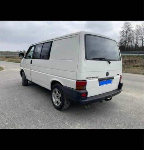 Белый Фольксваген Transporter, объемом двигателя 2.5 л и пробегом 300 тыс. км за 2150 $, фото 3 на Automoto.ua
