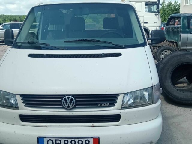 Білий Фольксваген Transporter, об'ємом двигуна 2.5 л та пробігом 450 тис. км за 5500 $, фото 3 на Automoto.ua