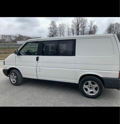 Белый Фольксваген Transporter, объемом двигателя 2.5 л и пробегом 300 тыс. км за 2150 $, фото 4 на Automoto.ua