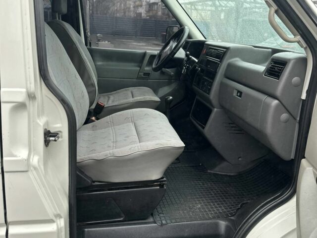 Білий Фольксваген Transporter, об'ємом двигуна 1.9 л та пробігом 295 тис. км за 5800 $, фото 8 на Automoto.ua