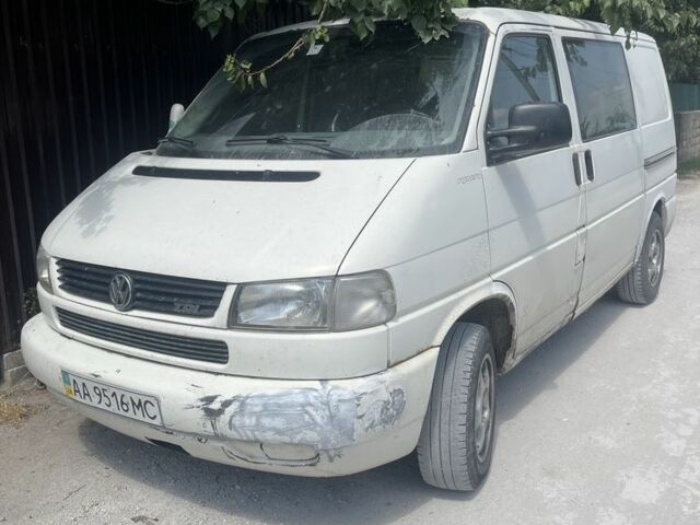Фольксваген Transporter 2001 в Киеве на Automoto.ua Белый Фольксваген Transporter, объемом двигателя 2.5 л и пробегом 350 тыс. км за 4199 $, фото 4 на Automoto.ua