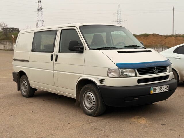 Белый Фольксваген Transporter, объемом двигателя 2.5 л и пробегом 408 тыс. км за 7300 $, фото 1 на Automoto.ua