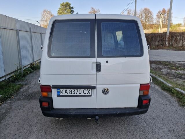Белый Фольксваген Transporter, объемом двигателя 2.5 л и пробегом 432 тыс. км за 3800 $, фото 5 на Automoto.ua