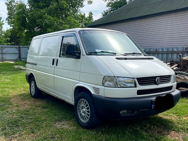 Белый Фольксваген Transporter, объемом двигателя 2.5 л и пробегом 600 тыс. км за 6000 $, фото 2 на Automoto.ua
