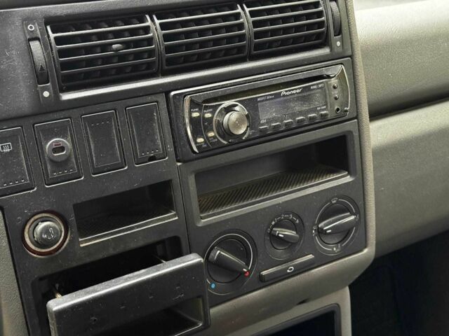 Фольксваген Transporter 2001 в Киеве на Automoto.ua Белый Фольксваген Transporter, объемом двигателя 2.5 л и пробегом 450 тыс. км за 4290 $, фото 14 на Automoto.ua