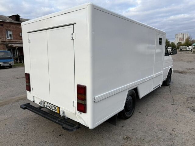 Белый Фольксваген Transporter, объемом двигателя 2.5 л и пробегом 263 тыс. км за 6000 $, фото 5 на Automoto.ua