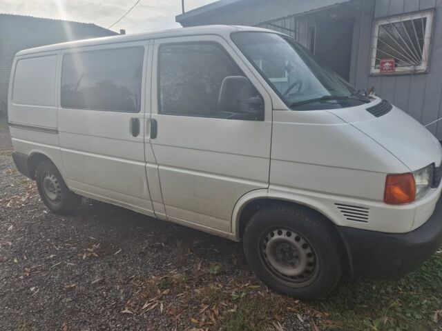 Білий Фольксваген Transporter, об'ємом двигуна 1.9 л та пробігом 245 тис. км за 4400 $, фото 3 на Automoto.ua