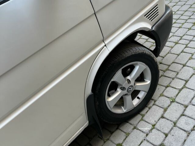 Білий Фольксваген Transporter, об'ємом двигуна 2.5 л та пробігом 421 тис. км за 5350 $, фото 15 на Automoto.ua