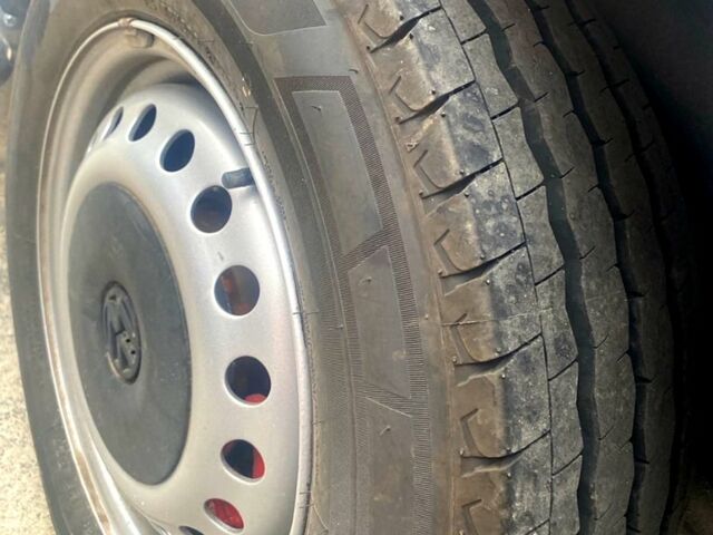 Білий Фольксваген Transporter, об'ємом двигуна 1.9 л та пробігом 500 тис. км за 8500 $, фото 4 на Automoto.ua