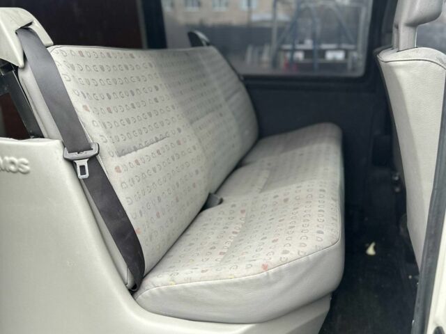 Білий Фольксваген Transporter, об'ємом двигуна 1.9 л та пробігом 295 тис. км за 5800 $, фото 6 на Automoto.ua