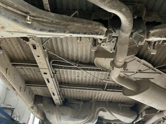 Білий Фольксваген Transporter, об'ємом двигуна 2.5 л та пробігом 421 тис. км за 5350 $, фото 10 на Automoto.ua