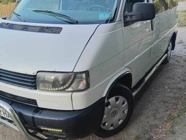 Білий Фольксваген Transporter, об'ємом двигуна 2.5 л та пробігом 350 тис. км за 5200 $, фото 2 на Automoto.ua