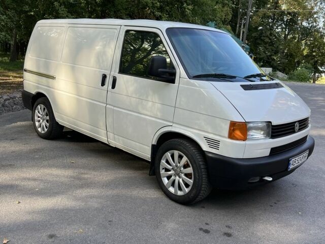 Белый Фольксваген Transporter, объемом двигателя 2.5 л и пробегом 400 тыс. км за 7668 $, фото 5 на Automoto.ua