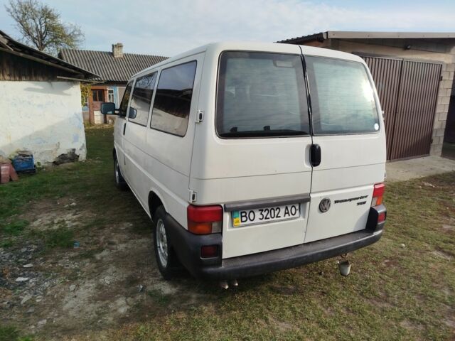 Белый Фольксваген Transporter, объемом двигателя 2.5 л и пробегом 430 тыс. км за 5350 $, фото 3 на Automoto.ua