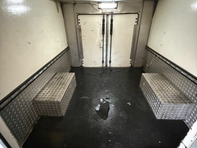 Белый Фольксваген Transporter, объемом двигателя 2.5 л и пробегом 263 тыс. км за 6000 $, фото 7 на Automoto.ua