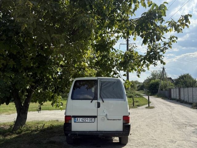 Белый Фольксваген Transporter, объемом двигателя 2.5 л и пробегом 392 тыс. км за 4200 $, фото 3 на Automoto.ua