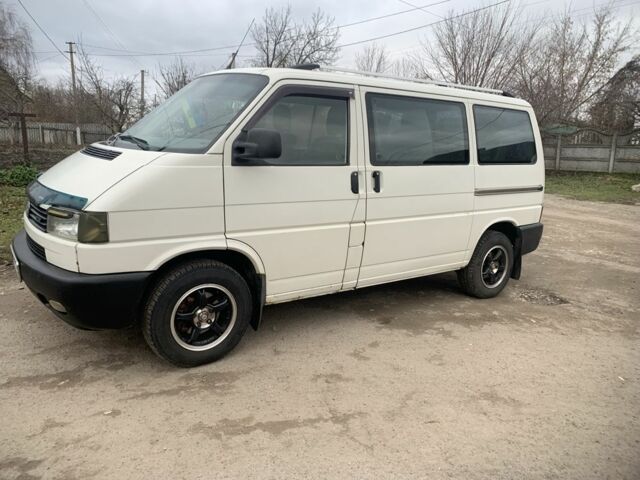 Белый Фольксваген Transporter, объемом двигателя 2.5 л и пробегом 400 тыс. км за 6700 $, фото 1 на Automoto.ua