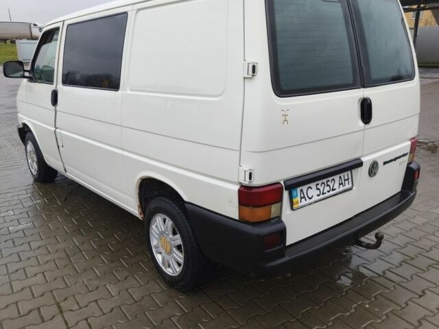 Белый Фольксваген Transporter, объемом двигателя 2 л и пробегом 290 тыс. км за 5800 $, фото 3 на Automoto.ua