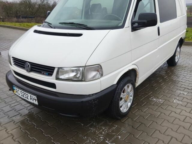 Белый Фольксваген Transporter, объемом двигателя 2 л и пробегом 290 тыс. км за 5800 $, фото 5 на Automoto.ua