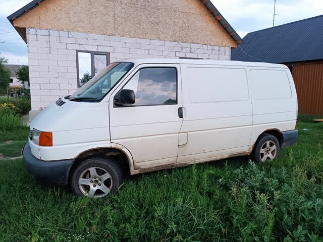 Білий Фольксваген Transporter, об'ємом двигуна 2 л та пробігом 470 тис. км за 3200 $, фото 2 на Automoto.ua