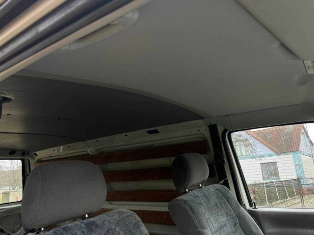 Білий Фольксваген Transporter, об'ємом двигуна 1.9 л та пробігом 597 тис. км за 3850 $, фото 9 на Automoto.ua