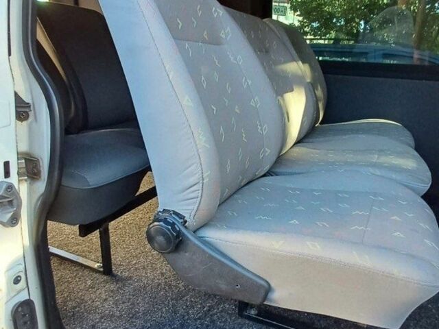 Белый Фольксваген Transporter, объемом двигателя 2.5 л и пробегом 460 тыс. км за 5750 $, фото 6 на Automoto.ua