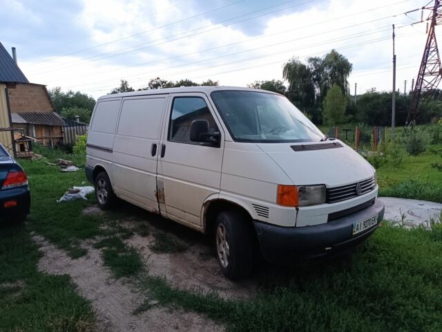 Білий Фольксваген Transporter, об'ємом двигуна 2 л та пробігом 470 тис. км за 3200 $, фото 1 на Automoto.ua