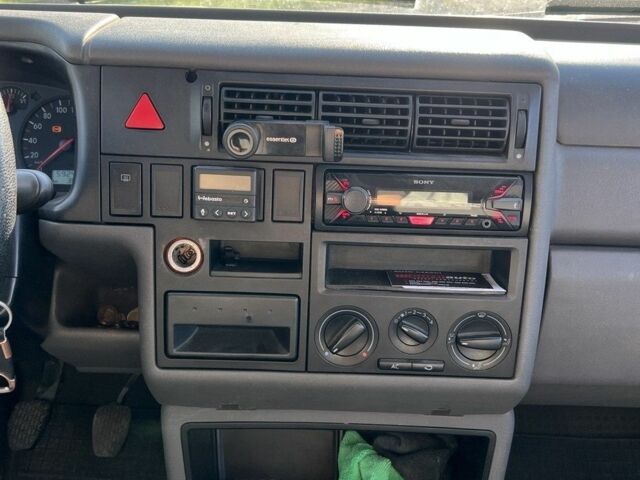 Белый Фольксваген Transporter, объемом двигателя 2.5 л и пробегом 460 тыс. км за 5750 $, фото 5 на Automoto.ua