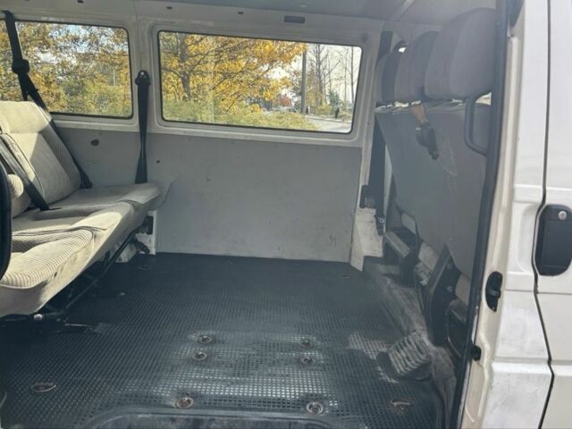 Білий Фольксваген Transporter, об'ємом двигуна 0 л та пробігом 200 тис. км за 3572 $, фото 4 на Automoto.ua