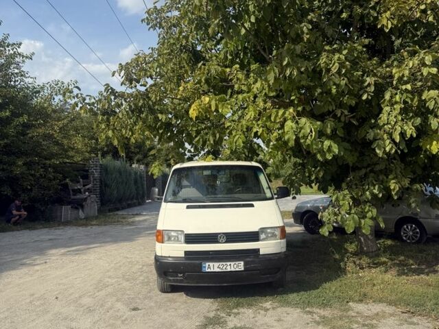 Белый Фольксваген Transporter, объемом двигателя 2.5 л и пробегом 392 тыс. км за 4200 $, фото 2 на Automoto.ua
