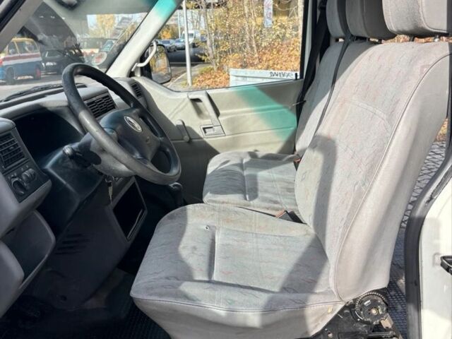 Білий Фольксваген Transporter, об'ємом двигуна 0 л та пробігом 200 тис. км за 3572 $, фото 3 на Automoto.ua