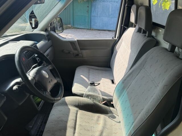 Белый Фольксваген Transporter, объемом двигателя 2.5 л и пробегом 392 тыс. км за 4200 $, фото 4 на Automoto.ua