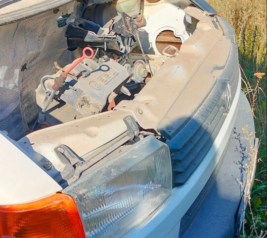 Білий Фольксваген Transporter, об'ємом двигуна 2.5 л та пробігом 280 тис. км за 3500 $, фото 6 на Automoto.ua