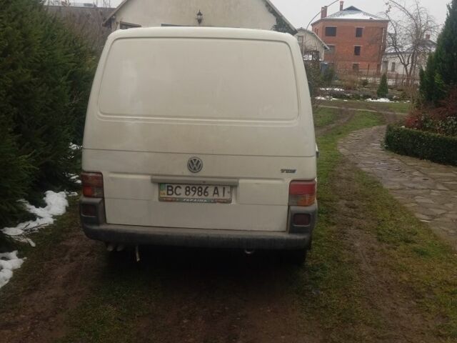 Белый Фольксваген Transporter, объемом двигателя 2.5 л и пробегом 492 тыс. км за 4000 $, фото 3 на Automoto.ua