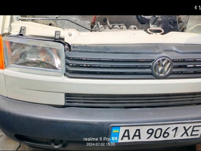 Білий Фольксваген Transporter, об'ємом двигуна 2.5 л та пробігом 280 тис. км за 3500 $, фото 4 на Automoto.ua