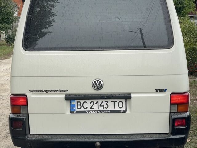 Белый Фольксваген Transporter, объемом двигателя 2.5 л и пробегом 535 тыс. км за 6350 $, фото 3 на Automoto.ua