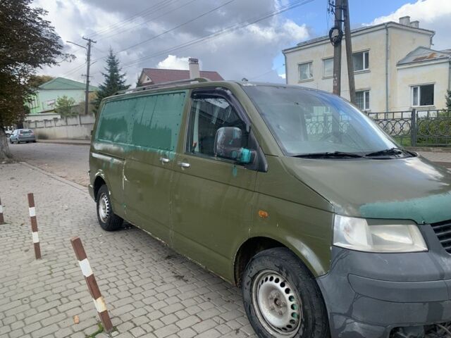 Белый Фольксваген Transporter, объемом двигателя 2.5 л и пробегом 427 тыс. км за 4200 $, фото 1 на Automoto.ua