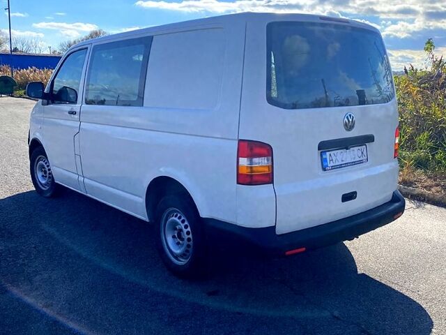 Фольксваген Transporter 2004 в Харькове на Automoto.ua Белый Фольксваген Transporter, объемом двигателя 1.9 л и пробегом 600 тыс. км за 6200 $, фото 2 на Automoto.ua