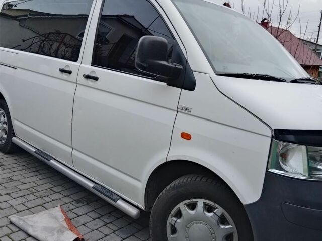 Белый Фольксваген Transporter, объемом двигателя 1.9 л и пробегом 170 тыс. км за 8000 $, фото 1 на Automoto.ua