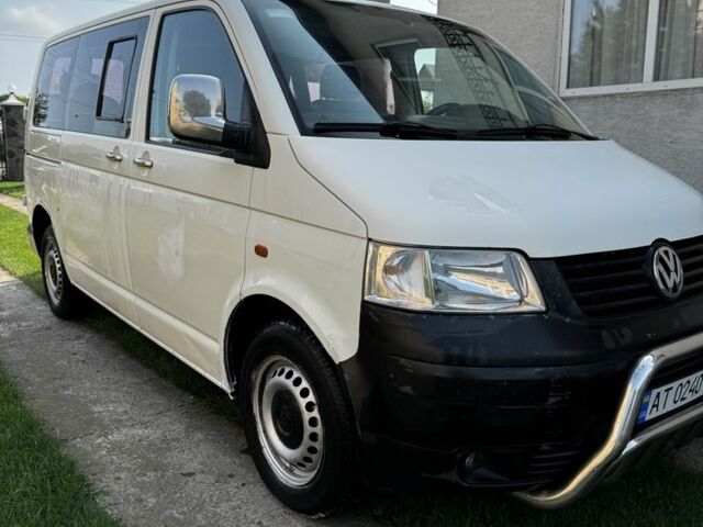 Белый Фольксваген Transporter, объемом двигателя 2.5 л и пробегом 230 тыс. км за 6950 $, фото 2 на Automoto.ua