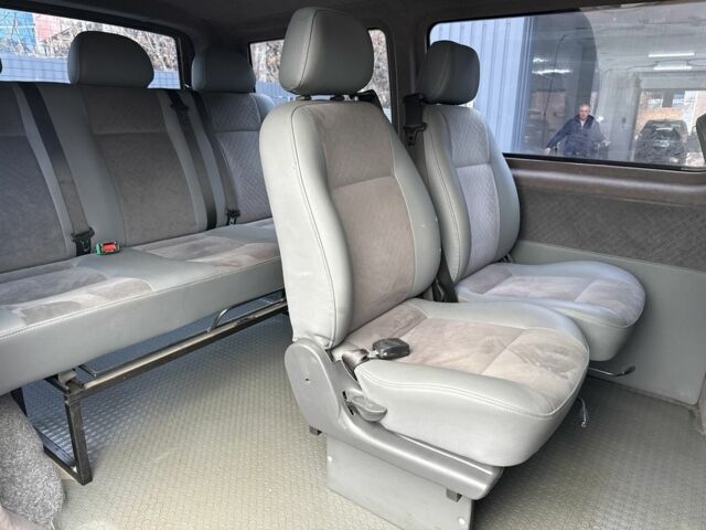 Белый Фольксваген Transporter, объемом двигателя 0 л и пробегом 300 тыс. км за 7700 $, фото 19 на Automoto.ua