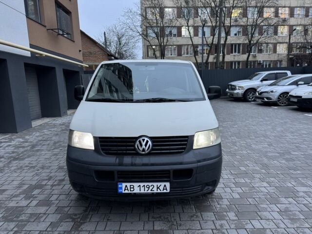 Белый Фольксваген Transporter, объемом двигателя 1.9 л и пробегом 320 тыс. км за 6300 $, фото 1 на Automoto.ua