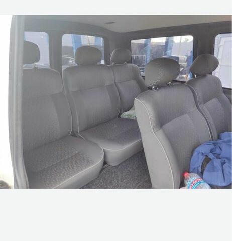 Білий Фольксваген Transporter, об'ємом двигуна 2.5 л та пробігом 375 тис. км за 7000 $, фото 2 на Automoto.ua