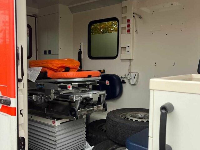 Белый Фольксваген Transporter, объемом двигателя 2.5 л и пробегом 430 тыс. км за 5839 $, фото 6 на Automoto.ua