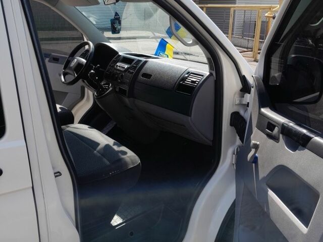 Белый Фольксваген Transporter, объемом двигателя 1.9 л и пробегом 350 тыс. км за 9300 $, фото 7 на Automoto.ua